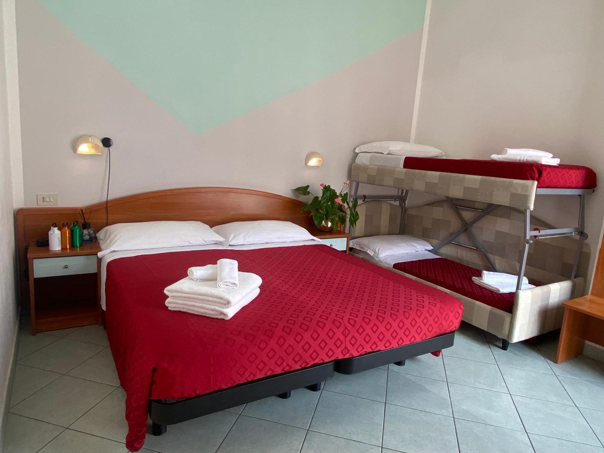 Hotel Villa Caterina Римини Экстерьер фото