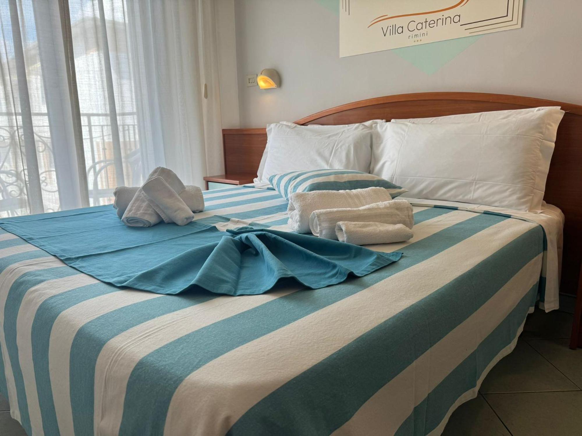 Hotel Villa Caterina Римини Экстерьер фото